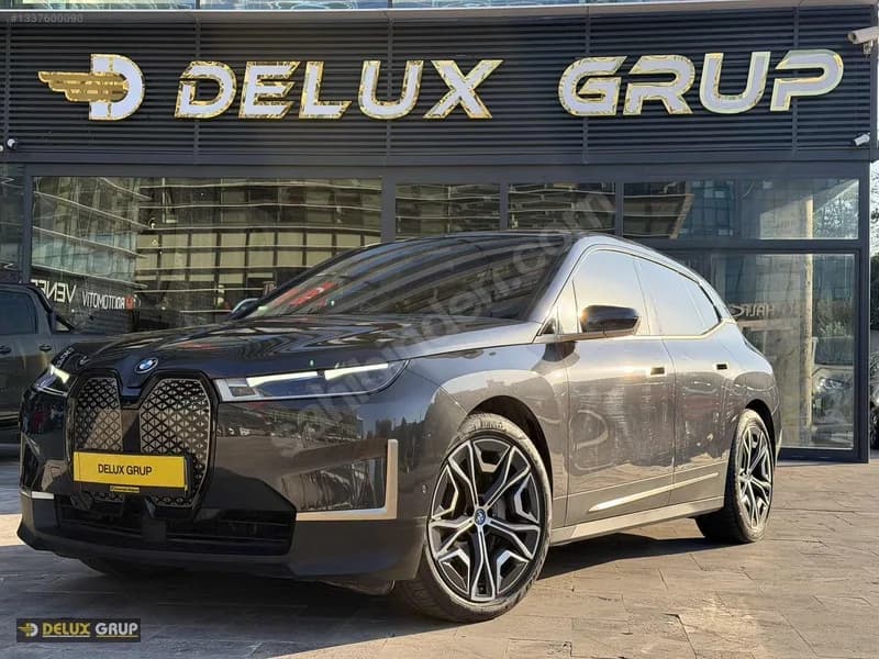 2021 BMW iX xDrive40 First Edition Essence